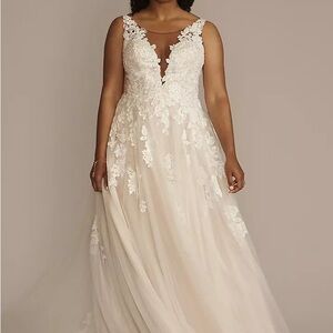 David’s Bridal Oleg Cassini 8CWG924 16W